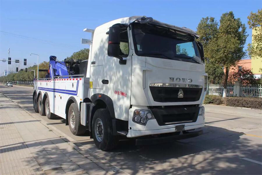 Sinotruk HOWO 10x4 5 Axles 360 Degree 50T 60T 70T Heavy Duty 12 Wheel Road Wrecker Truck