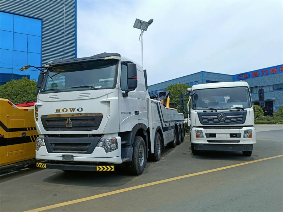 Sinotruk HOWO 10x4 5 Axles 360 Degree 50T 60T 70T Heavy Duty 12 Wheel Road Wrecker Truck