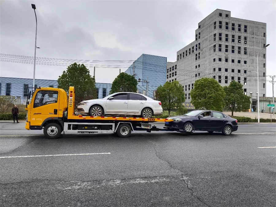 Dongfeng 5ton Towing Trucks Full Landing Bed Low Angle Road Rescue Wrecker Recovery Tow Truck