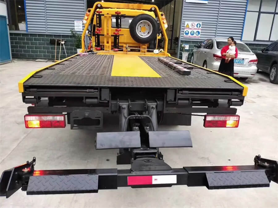 JAC 4X2 4tons 5 Tons Low Angle Full Ground Landing Car Carrier Road Recovery Flatbed Tow Truck