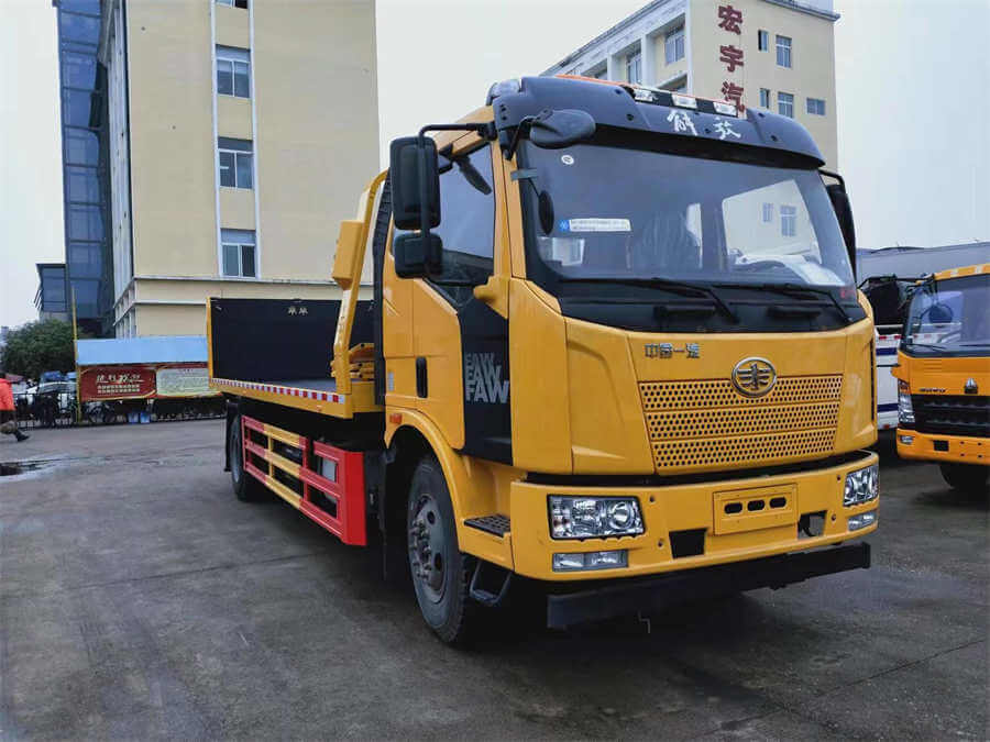 FAW 4X2 Road Rescue Emergency Recovery Wrecker Towing Truck