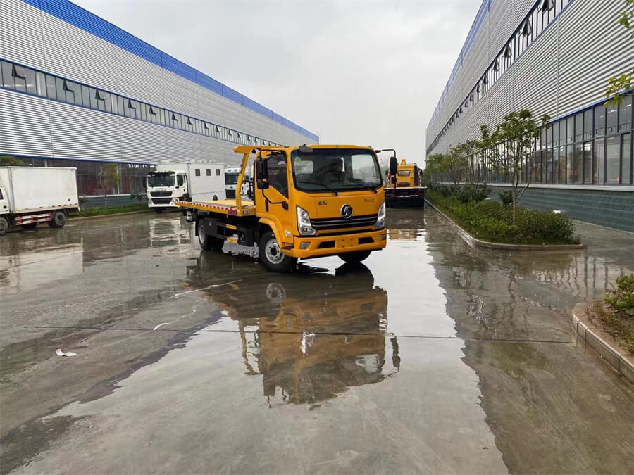 Mini 3ton Flatbed SHACMAN Tow Truck for Towing Service