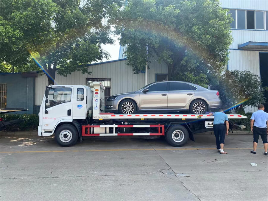 Mini 3ton Flatbed SHACMAN Tow Truck for Towing Service