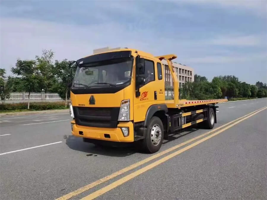 Sinotruk HOWO 4X2 8ton 10ton Platform Wrecker Truck Towing Truck for Road Rescue
