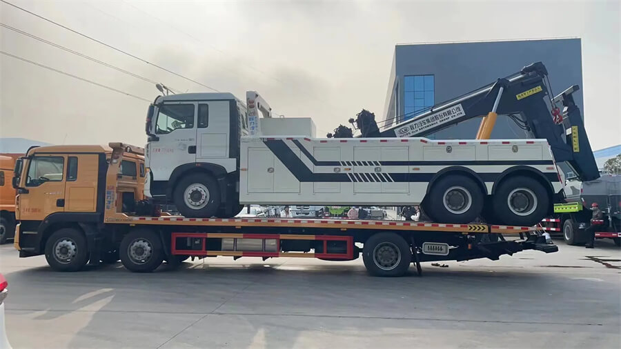 Vehicle Van Salvage Car Resueing 7meter Platform Wrecker 6X2 HOWO 12ton 15tonne Flatbed Towing Truck
