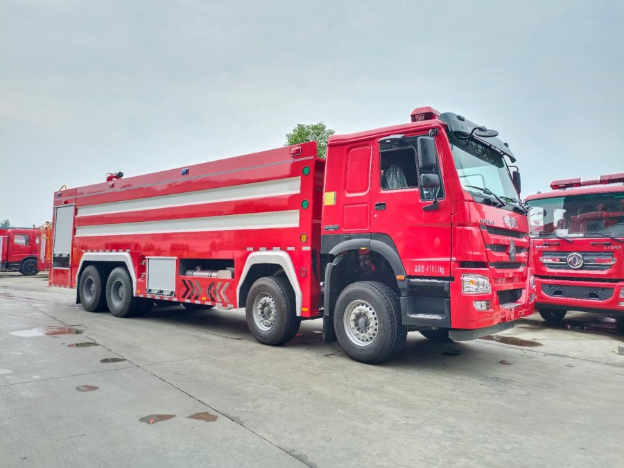 Sinotruck howo 8X4 Foam Fire Truck