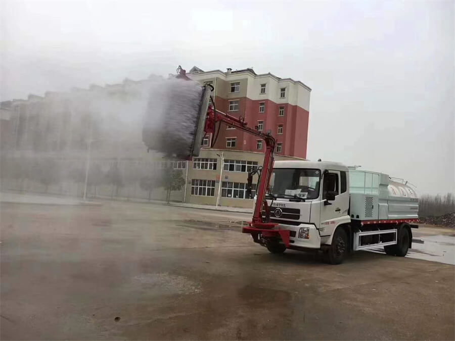 4x2 tunnel wall clean truck