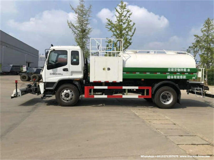 4x2 8 Tons Road Washing And Cleaning Truck