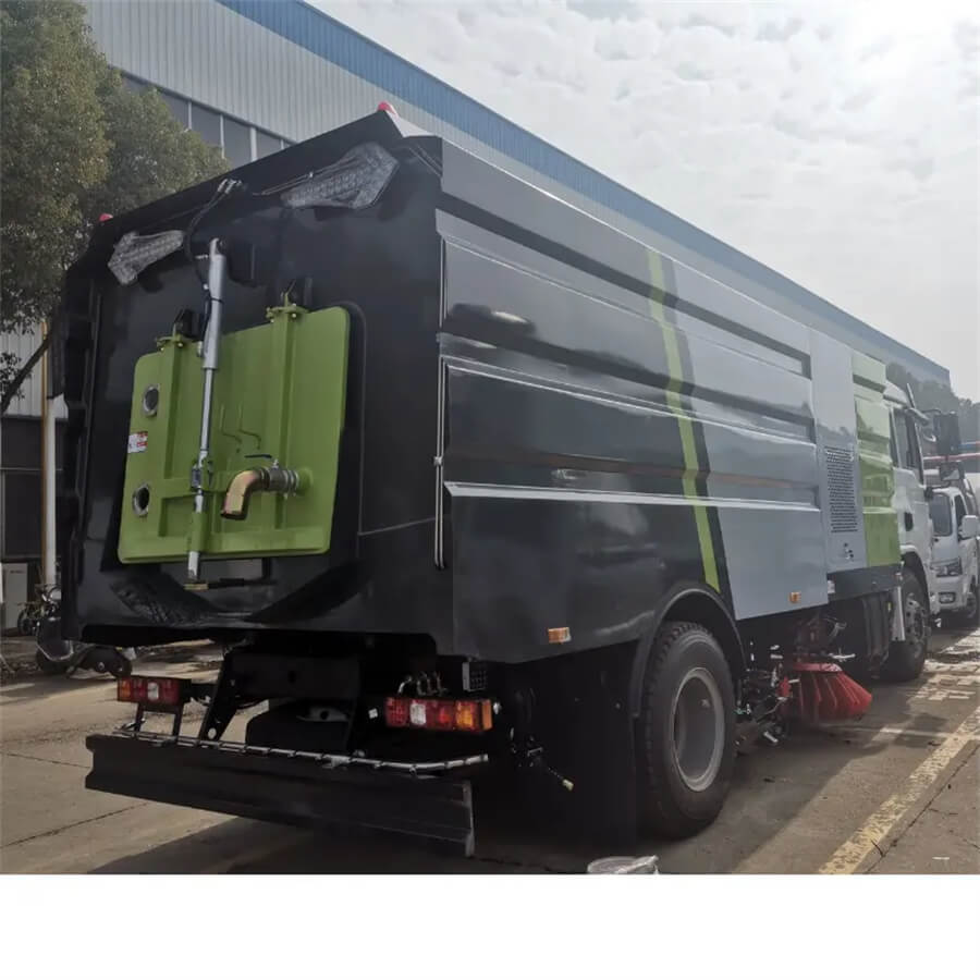 SHACMAN 6 Wheelers 16 CBM Runway Sweeper Truck