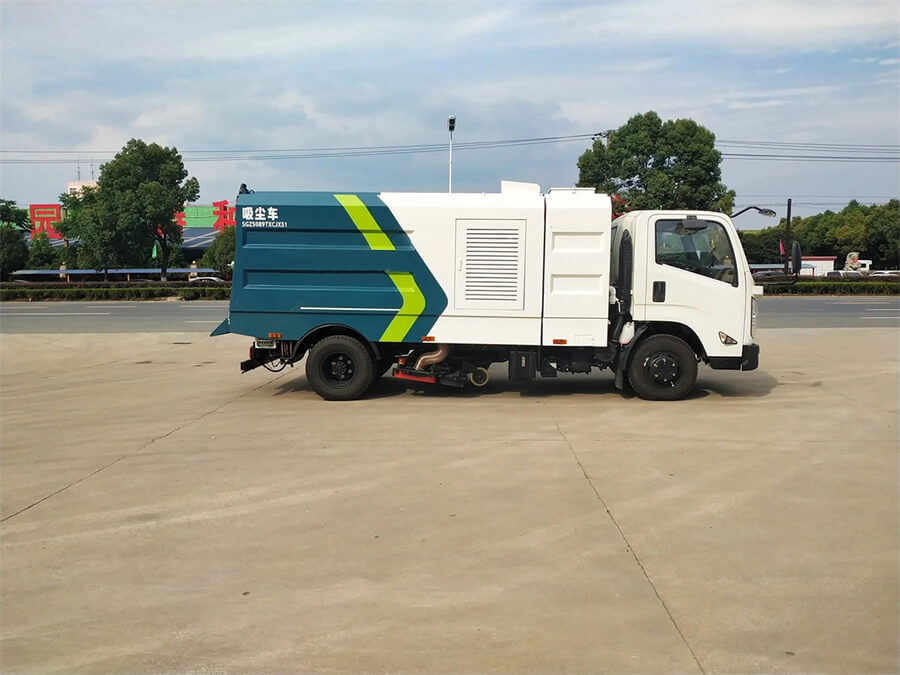 5CBM 5000Liters JMC Dust Vacuum Suction Truck