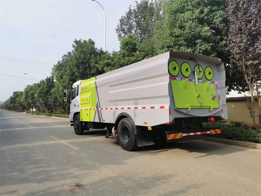 Dongfeng 6Ton 10m3 Cement Vacuum Sweeper Truck