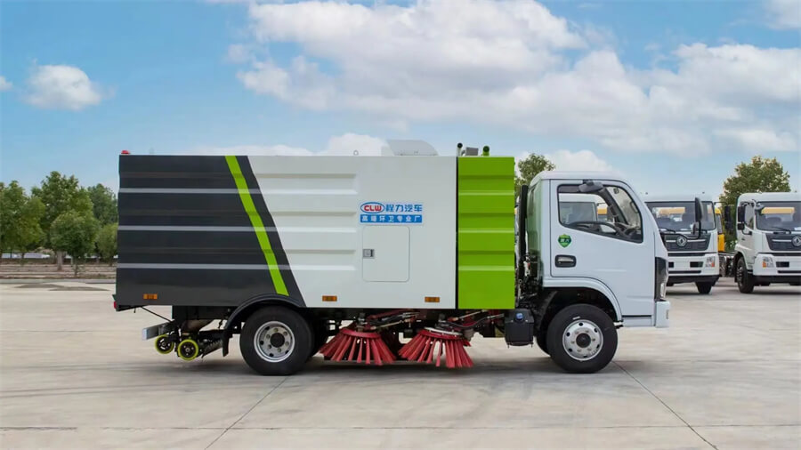 Dongfeng 5 CBM Small Road Cleaner Truck