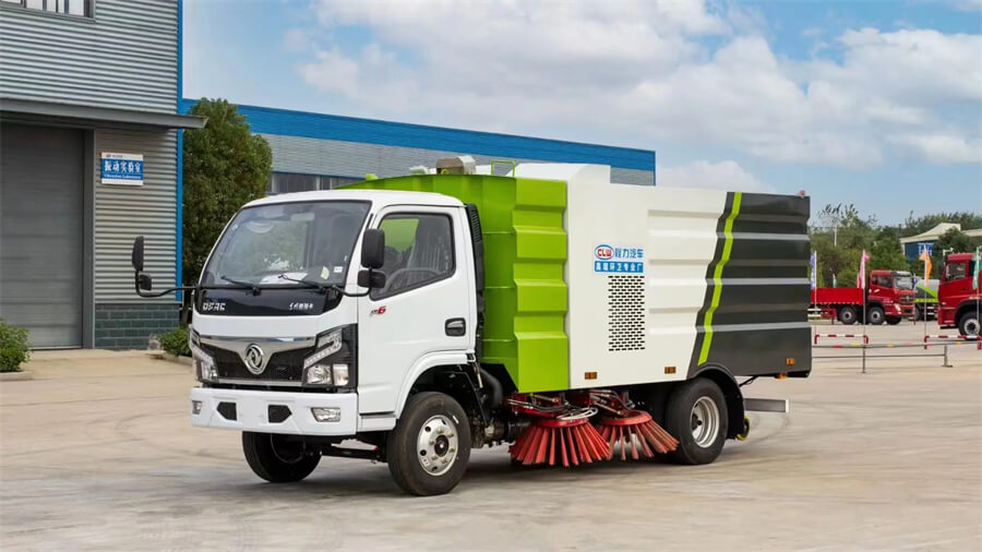 Dongfeng 5 CBM Small Road Cleaner Truck