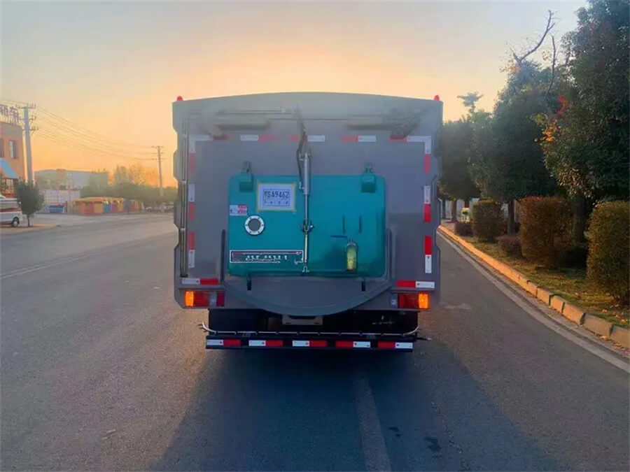 ISUZU 8 CBM Road Sweeper Truck