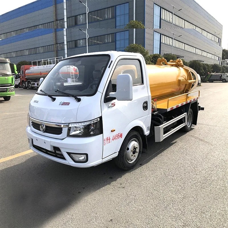 Small Dongfeng Vacuum Sewage and Waste Water Suction Trucks Sewage Fecal Truck
