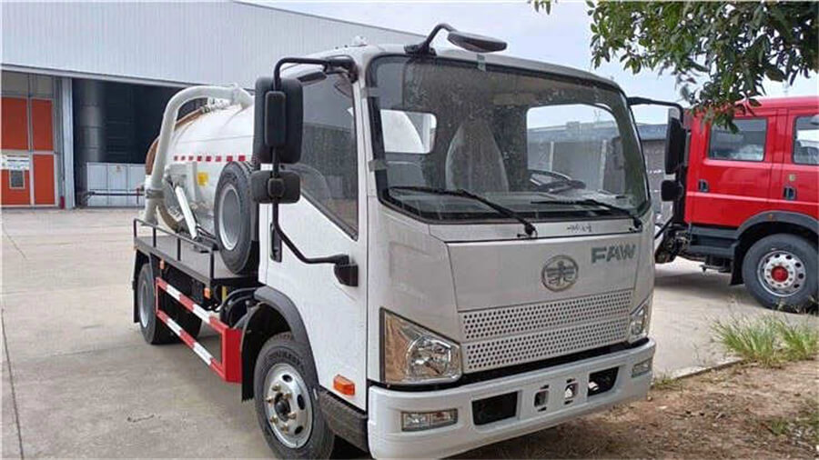 FAW Small 2cbm 3cbm 4cbm Waste Water Tank Fecal Suction Truck
