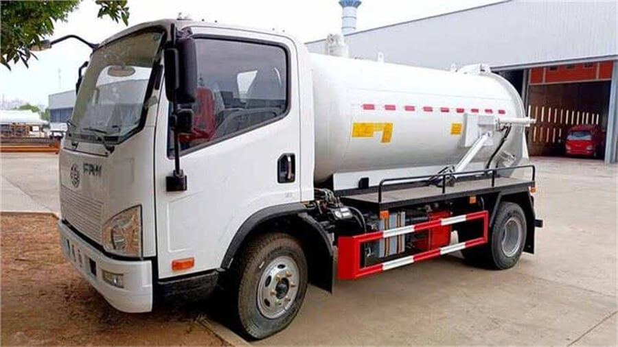 FAW Small 2cbm 3cbm 4cbm Waste Water Tank Fecal Suction Truck