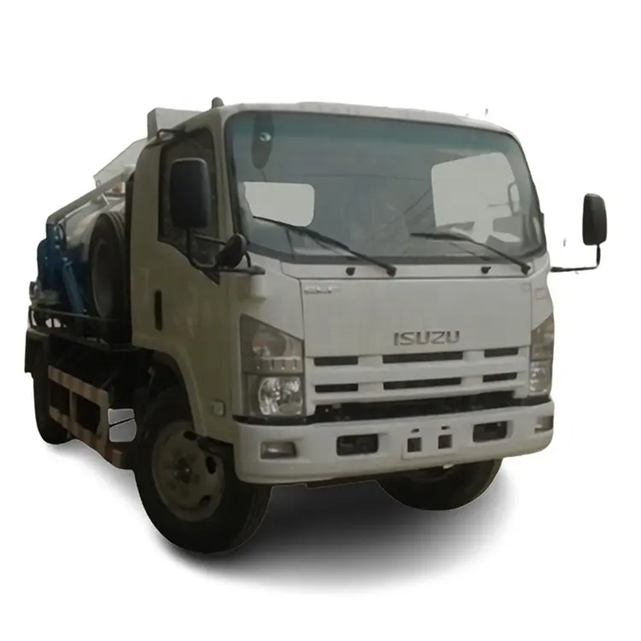 Isuzu 4x2 8 CBM Vacuum Sewage Suction Truck new septic tank vacuum sewage suction truck