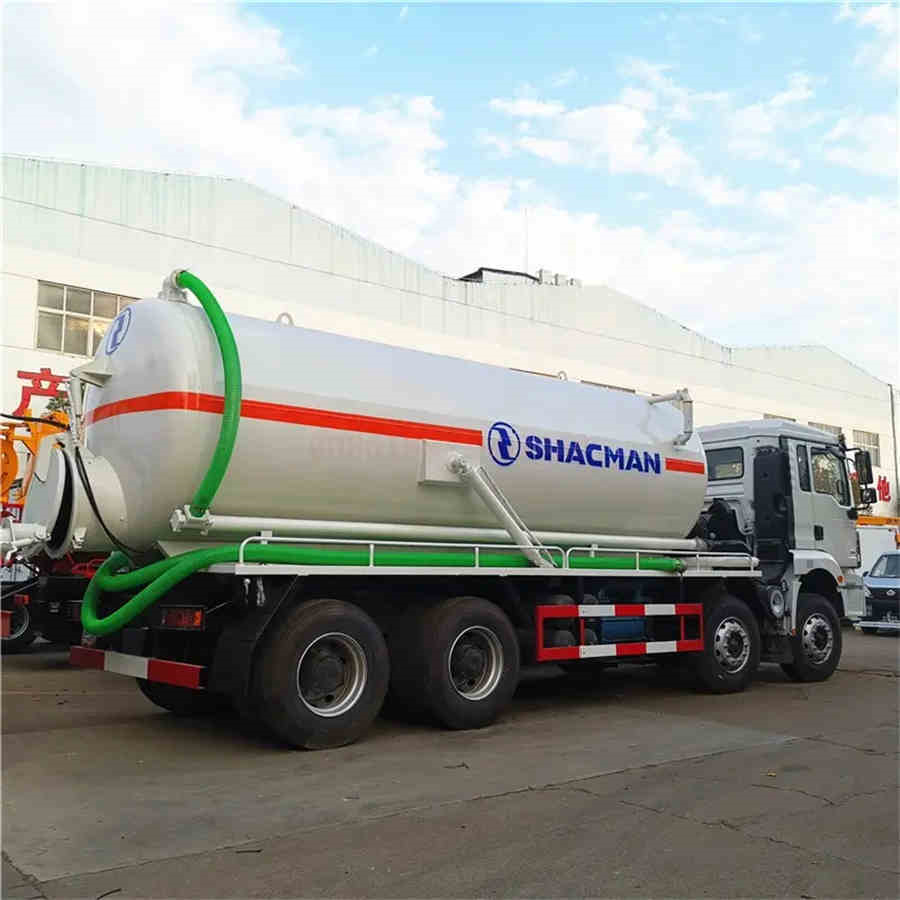 Shacman 8X4 18cbm Vacuum Sewage Suction Tank Truck