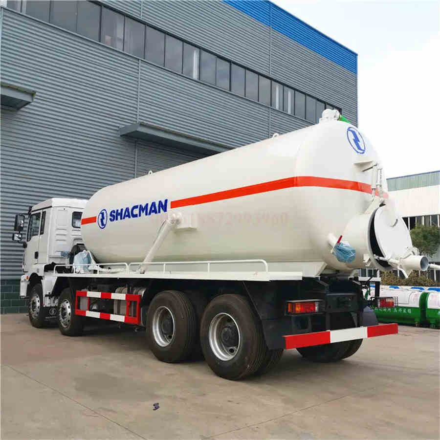 Shacman 8X4 18cbm Vacuum Sewage Suction Tank Truck