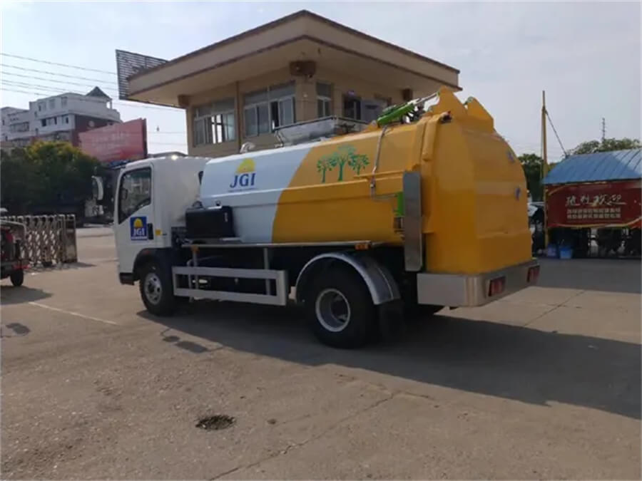 Hermetic Side Loading Kitchen Food Waste Garbage Truck