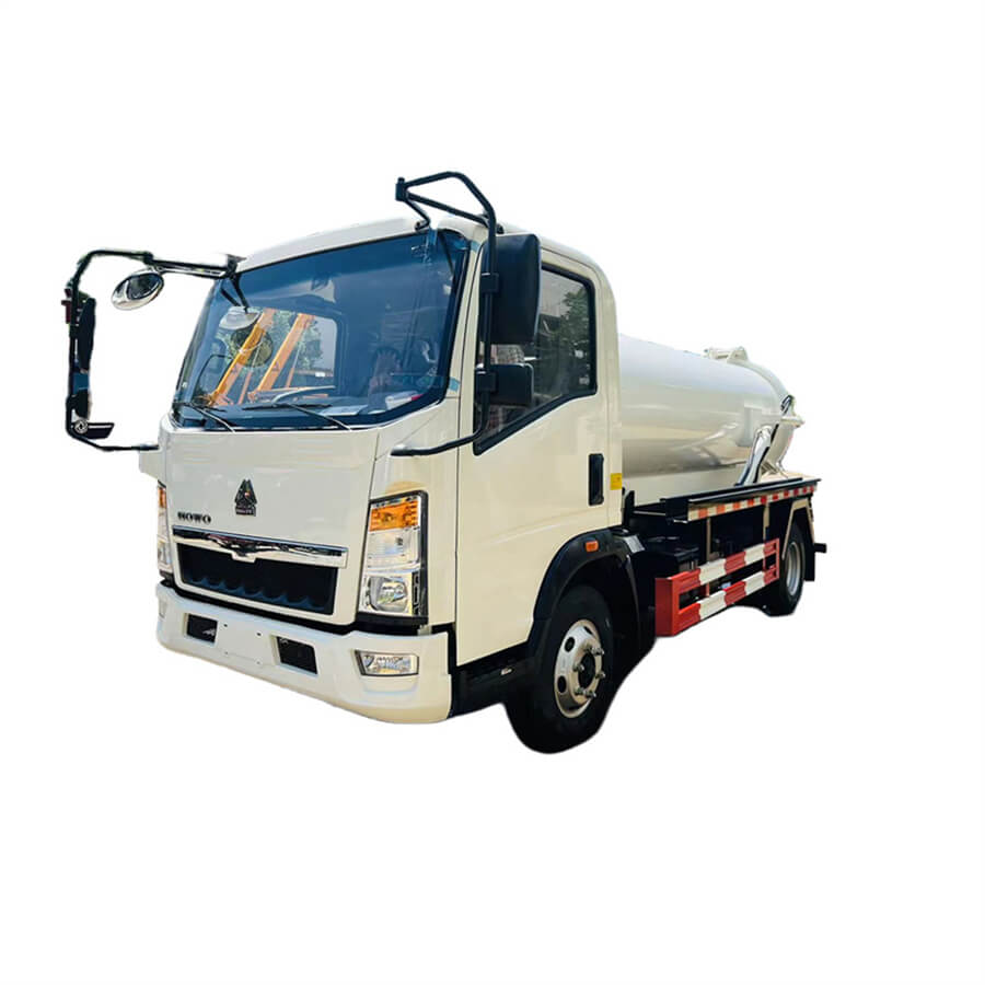 Sinotruk 3 cbm suction sewage truck