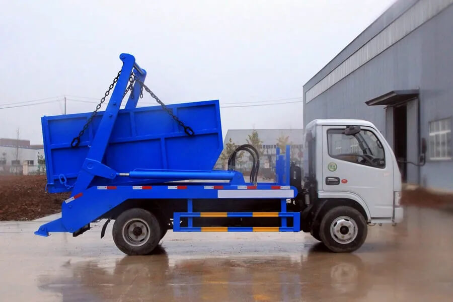 Dongfeng 5 Tons Skip Loader Collection Truck