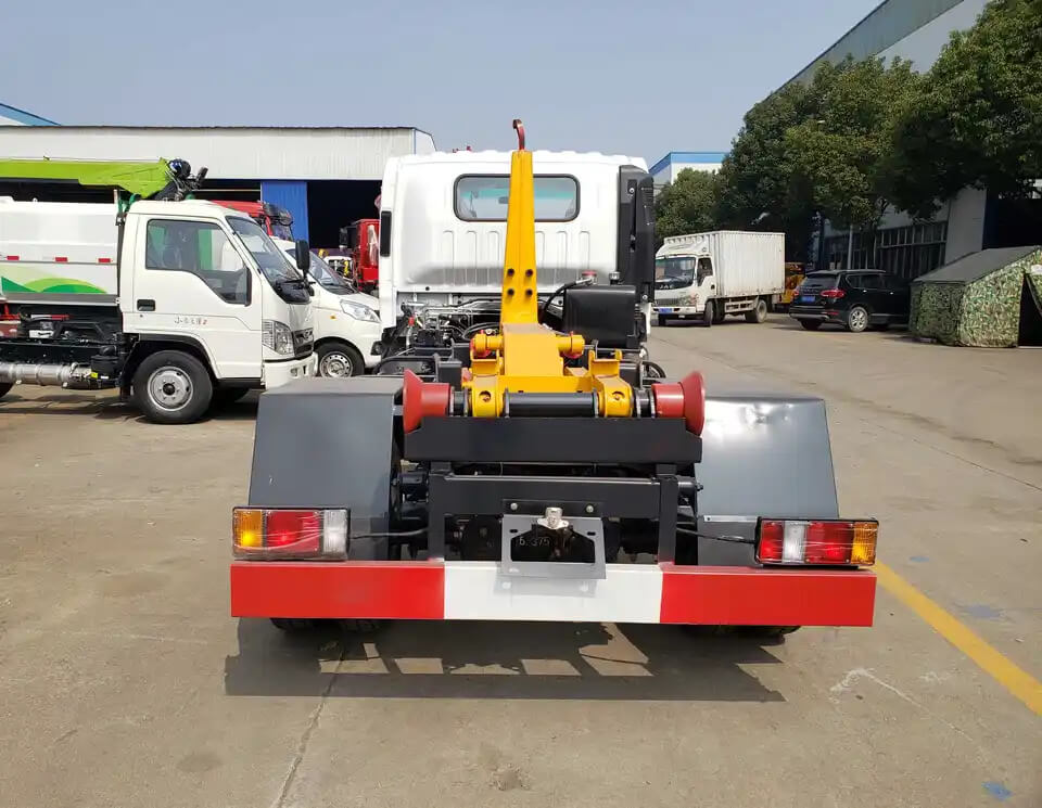 Isuzu Hook Arm Waste Lifting Garbage Truck