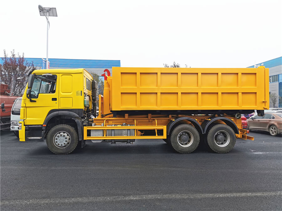 Sinotruk HOWO 6X4 25m3 Hook Lift Garbage Truck