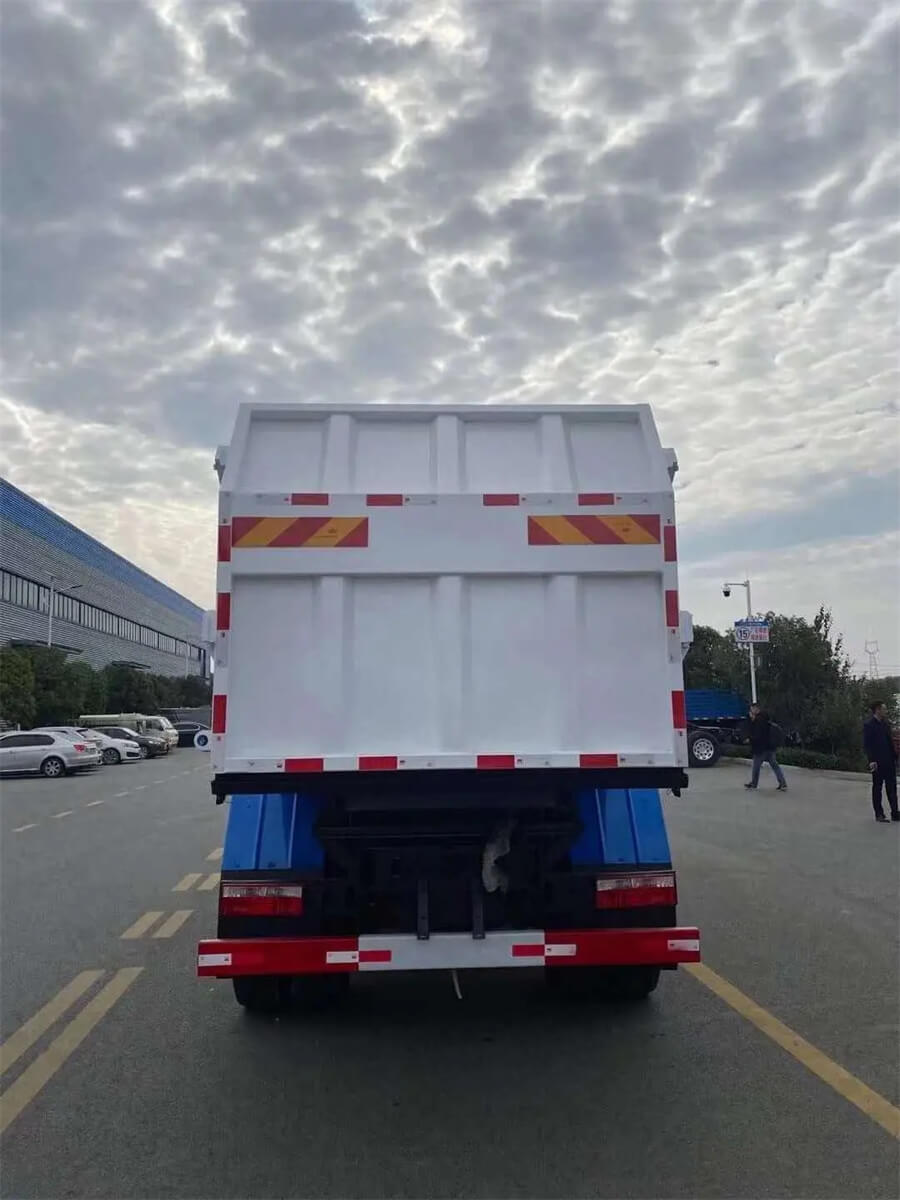 12cbm 15cbm Side Loading Hang Barrel Garbage Truck