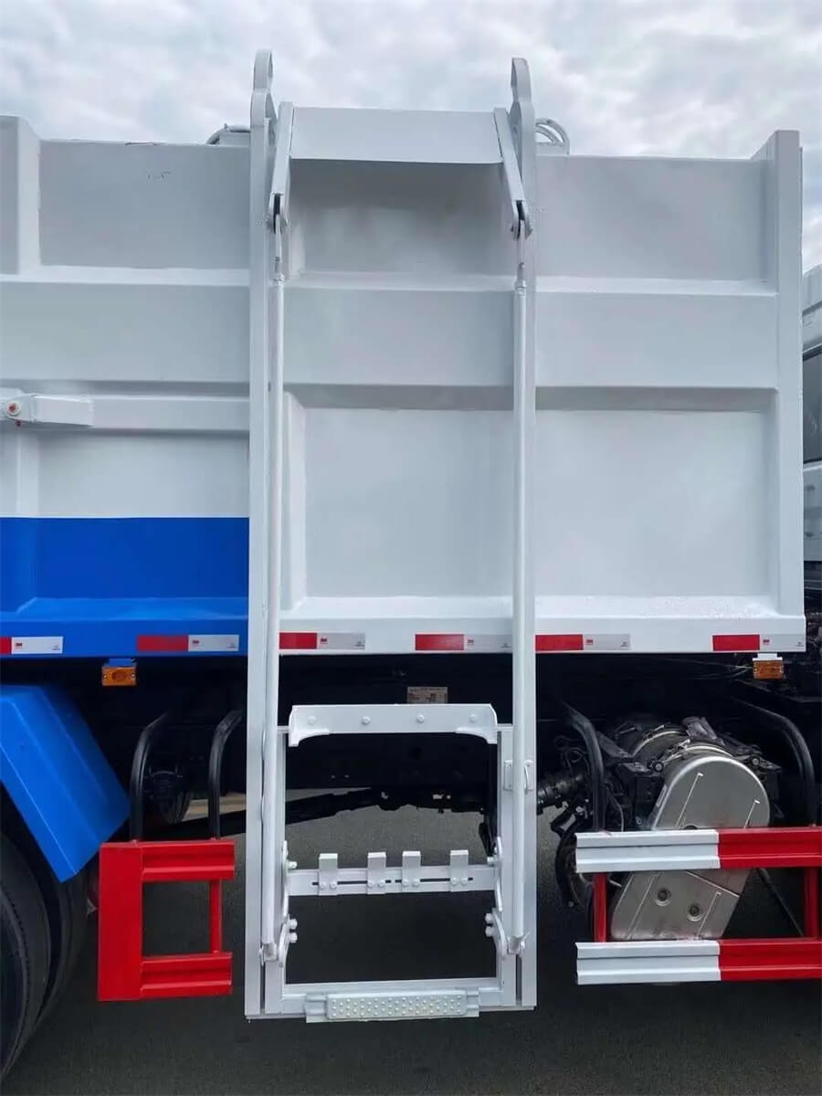 12cbm 15cbm Side Loading Hang Barrel Garbage Truck