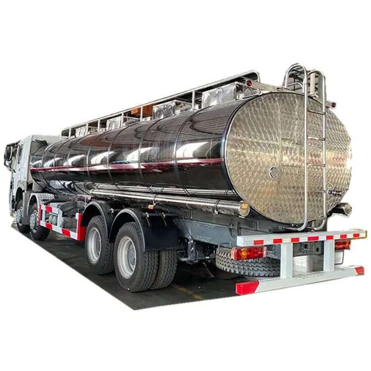 Sinotruk Howo Auman 8X4 25000liters Fresh Milk Transport