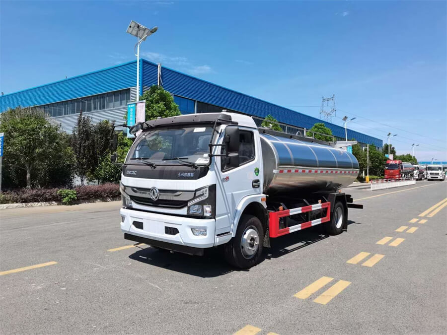 8000 liter capacity steel milk tank truck