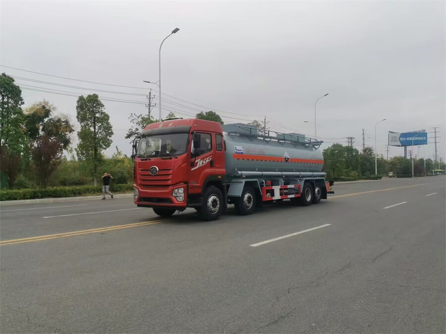 FAW 8×4 Chemical Liquid Truck