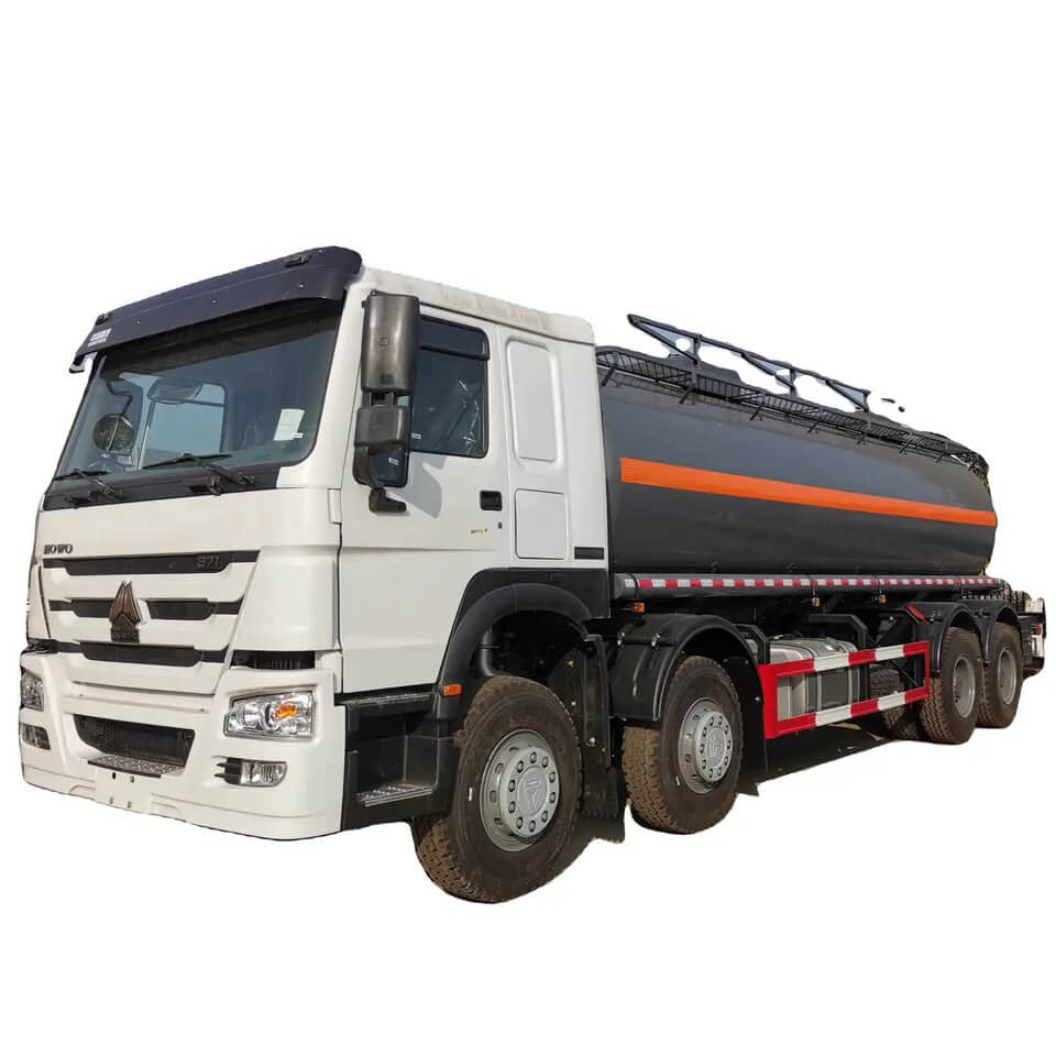 Sinotruk HOWO 8X4 Chemical Liquid Tank Truck