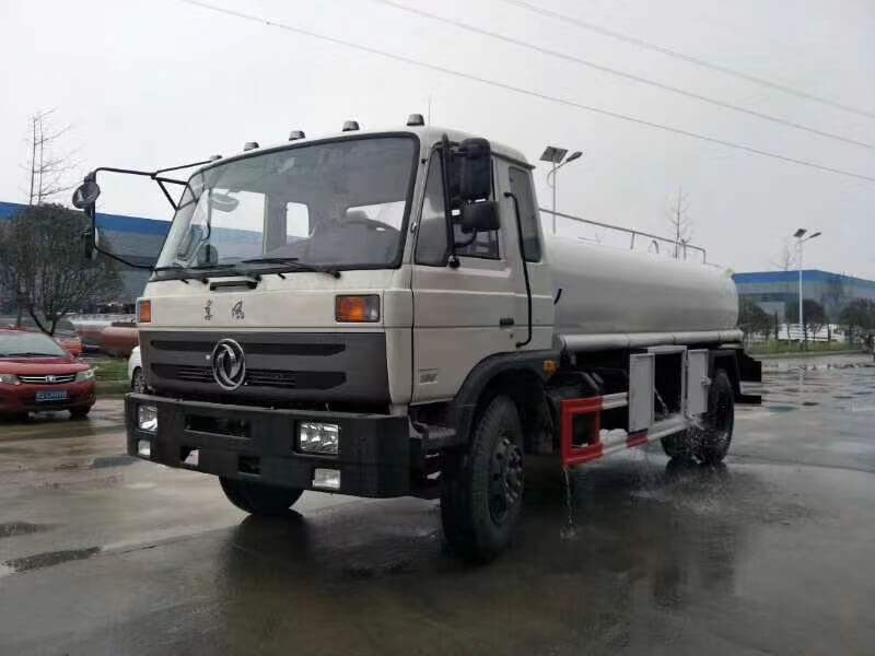 4x2 Dongfeng Drinking Water Delivery Truck