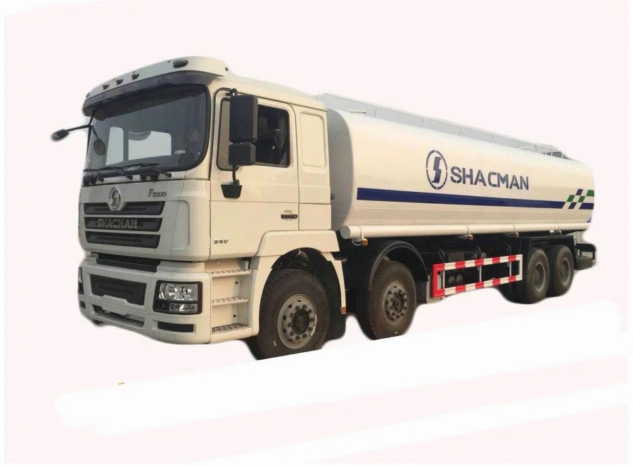 8x4 SHACMAN 25000 Litres Water Distribution Truck