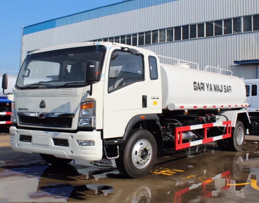 HOWO 8cbm Water Bowser Water Tank Truck