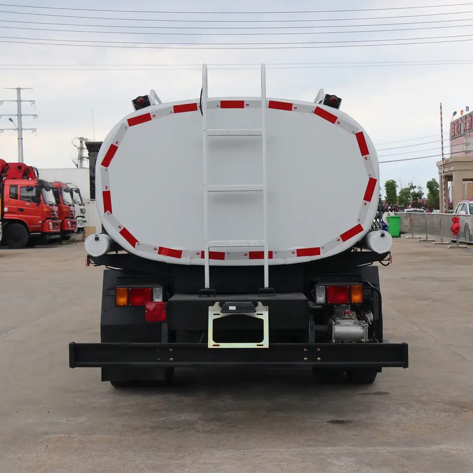 Isuzu 7000 Liters Water Bowser Truck
