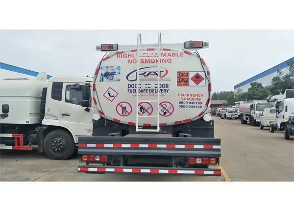 Shacman F3000 4X2 16000liters Oil Tank Truck