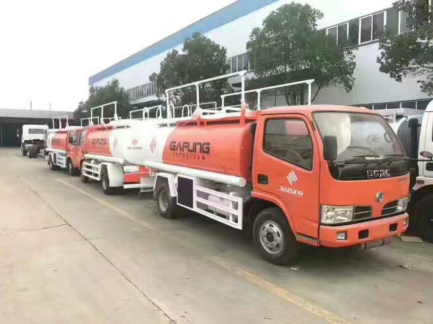 Dongfeng 4Tons Fuel Tank Truck