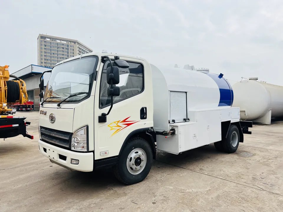 FAW 2Metric 5m3 LPG Gas Refueling Tanker Truck