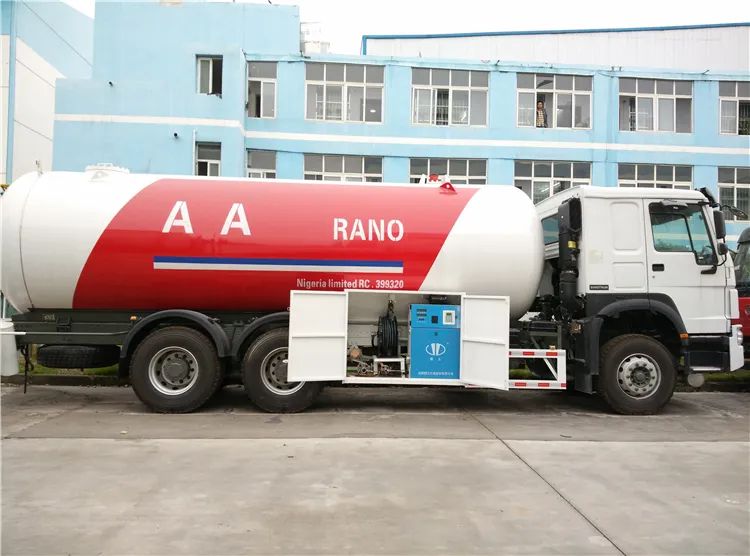 Howo 6X4 15MT 15 Tons LPG Bobtail Truck