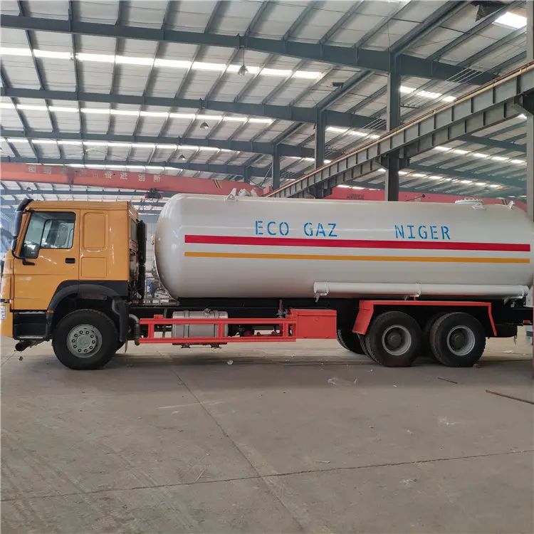20000 Liter HOWO Propane Delivery Tank Truck
