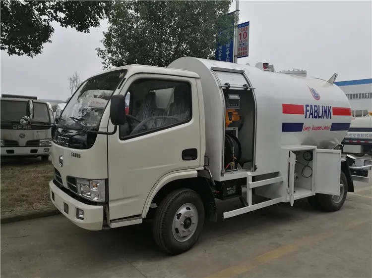 Dongfeng 3000L 2 Tons LPG Tanker Truck