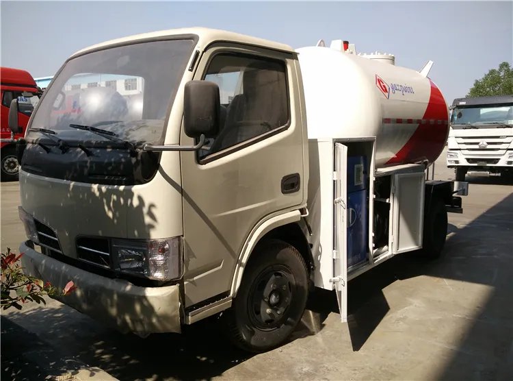 Dongfeng 5000 Liters 5 Tons LPG Bullet Truck