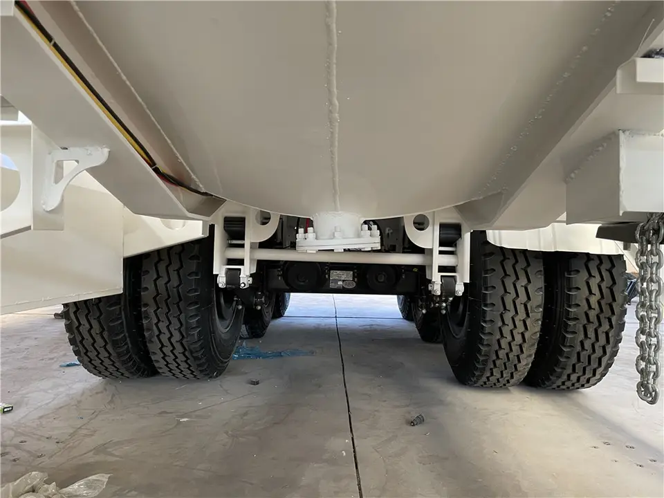 3 Axles 60cbm Bulk Cement Powder Tanker Trailer with Air Compressor