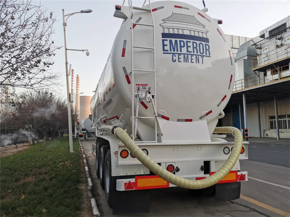 3 Axles 60cbm V Type Dry Bulk Powder Tank Semi Trailer with Air Compressor