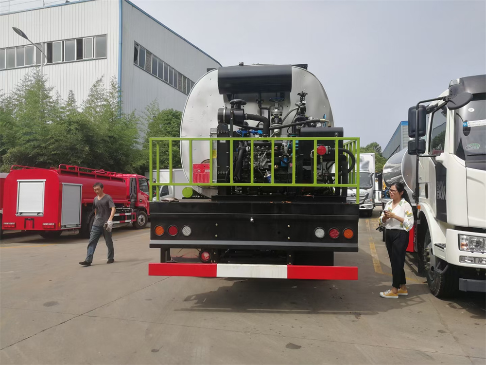 3 Axles 40cbm Insulated Asphalt Transport Tank Semi Trailer with Independent operation Heating Burner