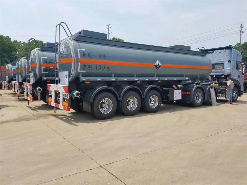 3-Axle Chemical Tank Semi Trailer with PE Inner Lining